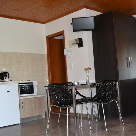 Anna Apartments Контокали Стая снимка