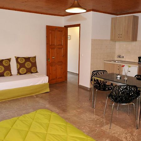 Anna Apartments Контокали Стая снимка
