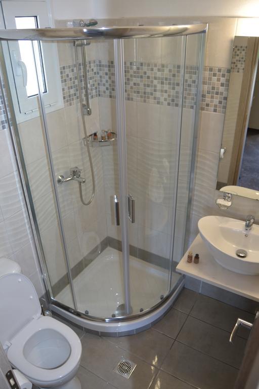 Anna Apartments Контокали Екстериор снимка