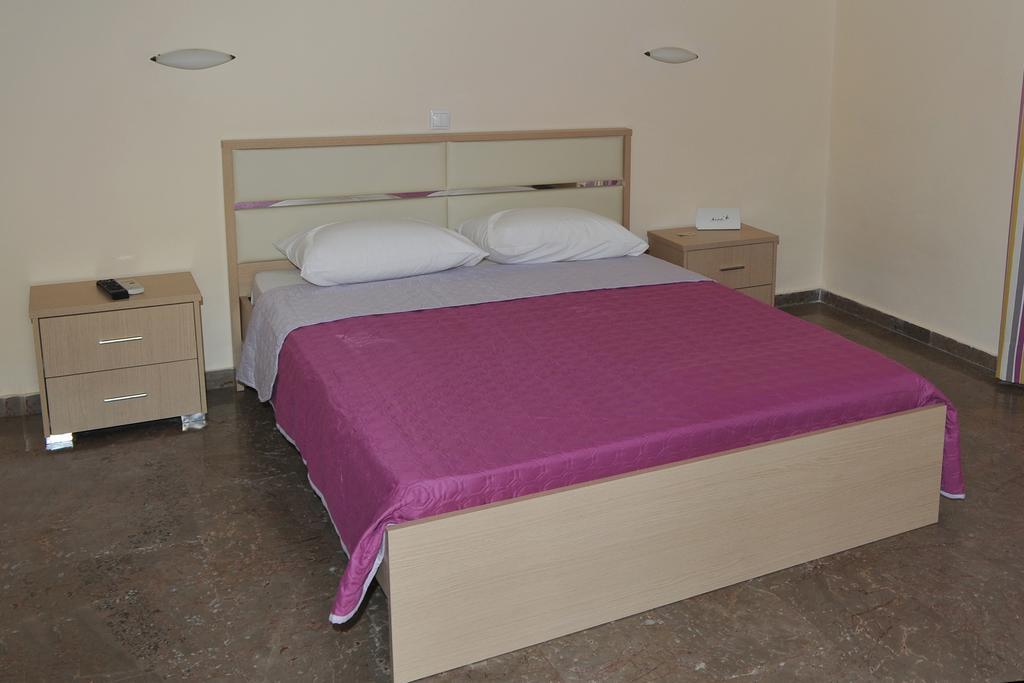 Anna Apartments Контокали Екстериор снимка